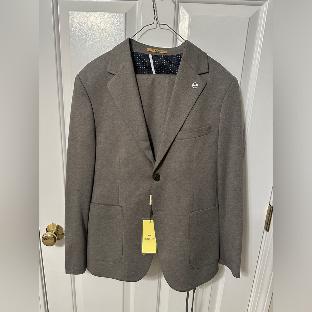 SUITMAN two button sage green suit. NWT